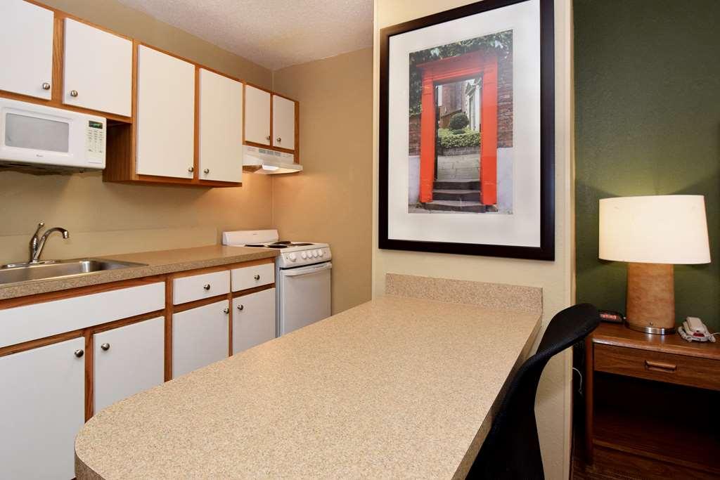 Extended Stay America Suites - Dallas - Plano Parkway - Medical Center Værelse billede