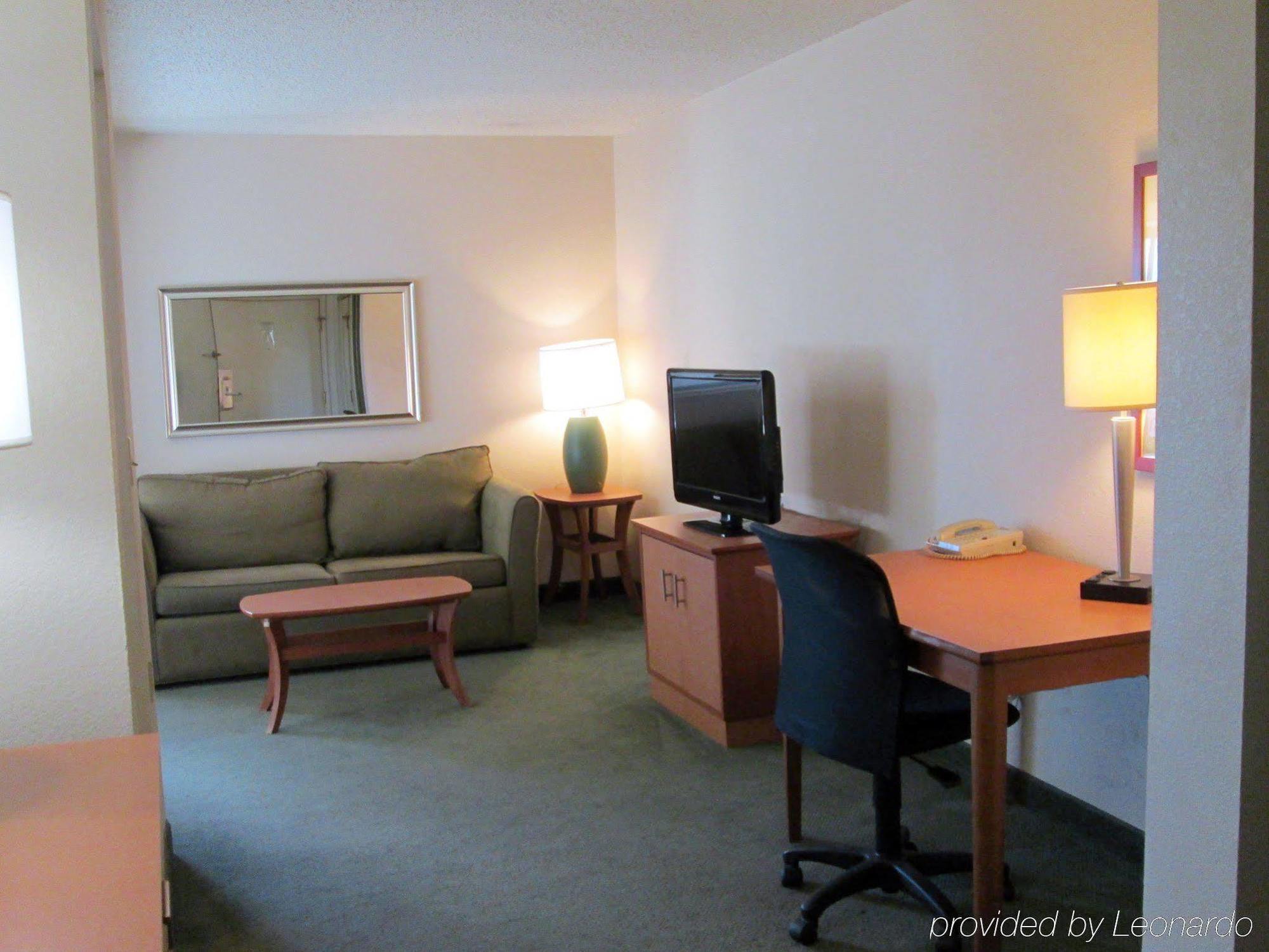 Extended Stay America Suites - Dallas - Plano Parkway - Medical Center Eksteriør billede